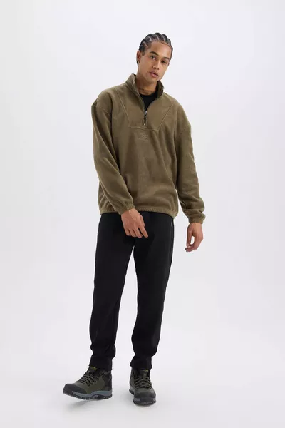 Comfort Regular Fit Rahat Kalıp Dik Yaka Baskılı Polar Sweatshirt AU