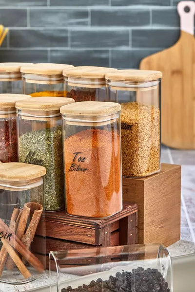 Etiketli 'li Ahşap Kapaklı Mika Baharat Seti - Sızdırmaz Lüks Akrlilik Baharatlık  ML