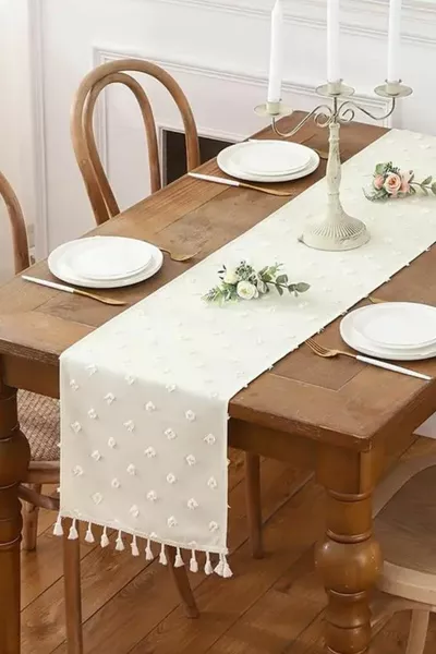 Ponpon Dokulu Püsküllü Runner  cm