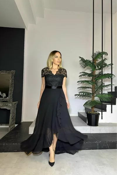  الدانتيل مفصلة انتفخ الشيفون مساء اللباس الأسود