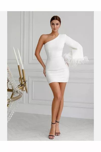 Стилна рокля с един ръкав с камилска коса детайл на яката и ръкава