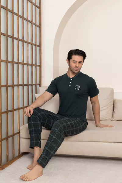 Мъжки памучен пижамен комплект с къси ръкави в зелено каре