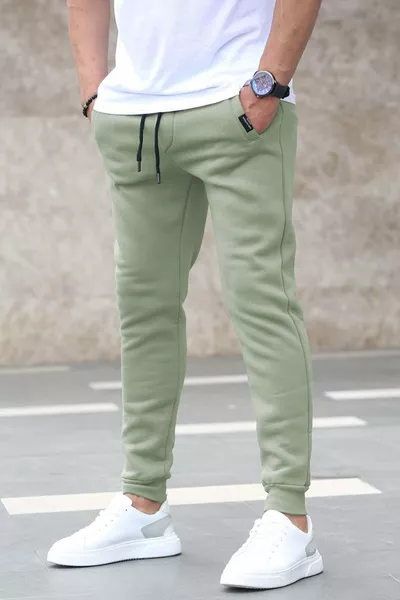 بنطال رياضي أساسي باللون الأخضر النعناعي 