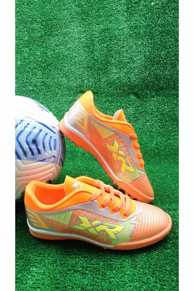 أحذية كرة القدم Astroturf للأولاد