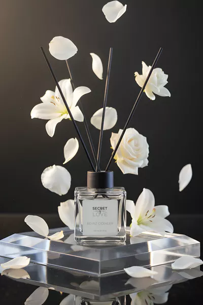 WHITE FLOWERS Reed Room Fragrance  ML