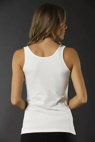 تيشيرت رياضي واسع بحمالات مصنوع من القطن والليكرا