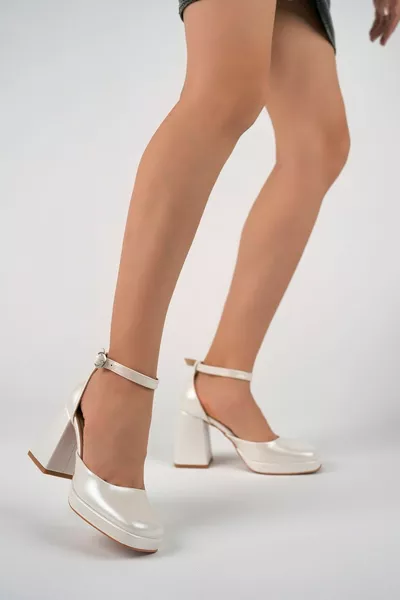 جديد منخفض صالح تصميم الزفاف الخطوبة أحذية عارضة