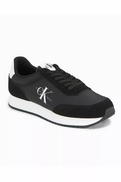 Retro Runner Low Top Sneakers