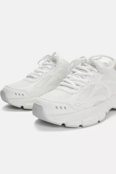 Çok parçalı spor ayakkabı