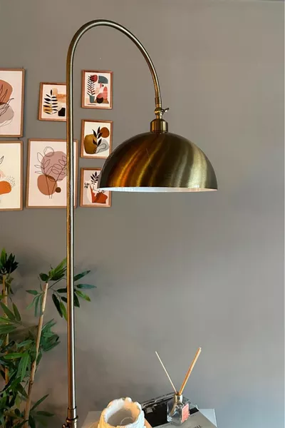 مصباح أرضي عتيق مع رأس قابل للتحريك ديكور حديث من المعدن لغرفة المعيشة أو غرفة الدراسة