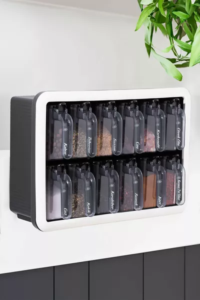 Eenvoudige standaard -delige set zelfklevende kruidenpotjes met lepeltje en deksel - met etiket