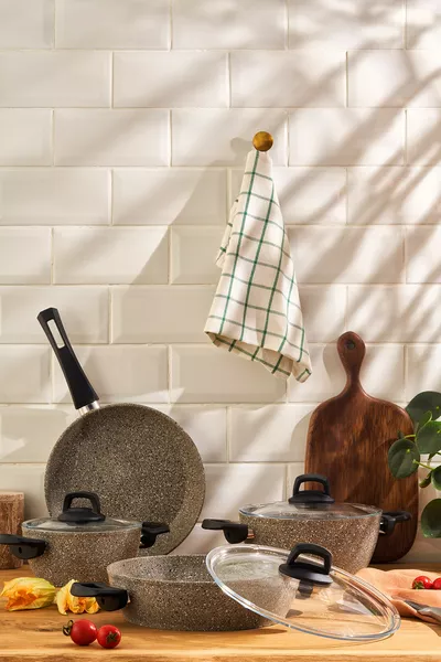 طقم قدور ميرا 7 قطع رمادي