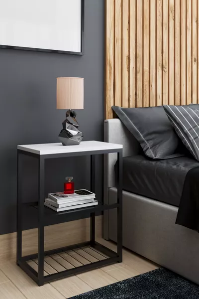 طاولة جانبية زخرفية بسلك وقدم معدنية