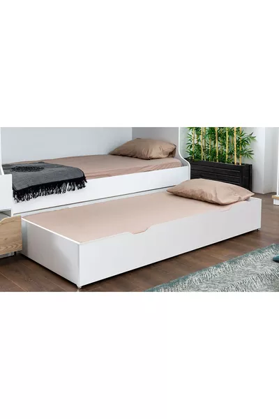 سرير بحجرة بطابقين مع سلم بيـانكا