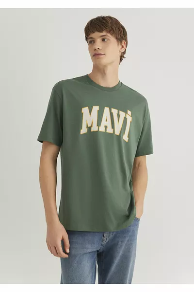 Зелёная футболка с логотипом, свободного кроя / свободная удобная посадка 