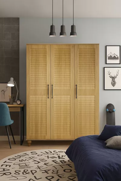 Шкаф Pera Wood с 3 дверцами и выдвижными ящиками | Корпус из МДФ | Дверцы с жалюзи под натуральное дерево | Ножки из дерева