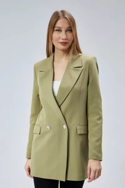 سترة بليزر قماشية واسعة باللون الخاكي الفاتح