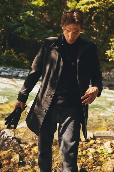 معطف رجالي أسود بقصة عادية، ياقة مرتفعة، صوف منقوش