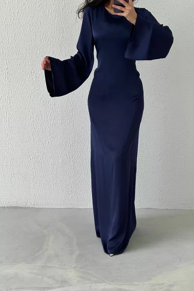 Тъмносиня абитуриентска рокля с цип и връзки отзад