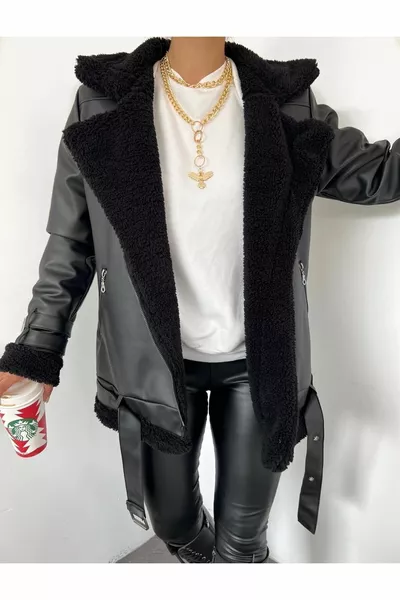 Женская чёрная удлинённая оверсайз байкерская куртка из искусственной кожи с чёрным мехом