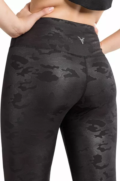 Спортен клин с камуфлажен десен, висока талия, еластичен и стягащ