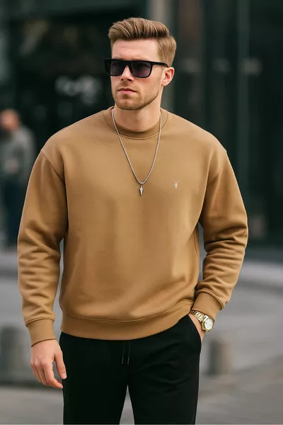 سويت شيرت رجالي بقبعة دائرية باللون الكراميل بشكل عادي وواسع