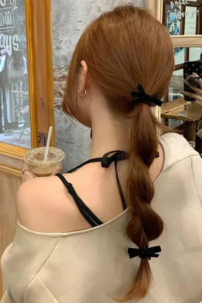 دبوس شعر نسائي قطني أسود مزدوج مع فيونكة