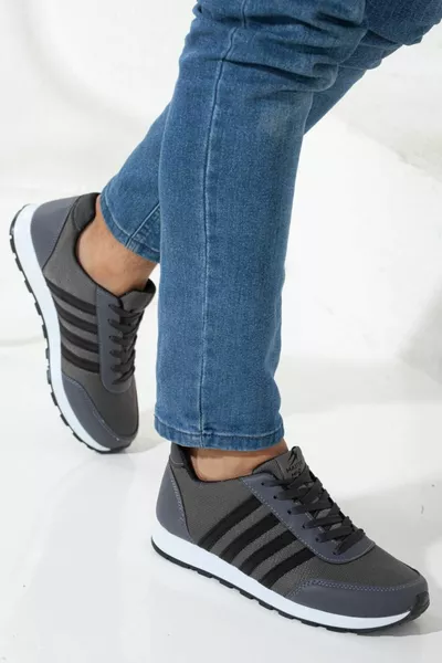 حذاء رياضي رجالي رمادي فحمي يومي مريح بنعل ناعم وخفيف ومتين للمشي مزود بأربطة