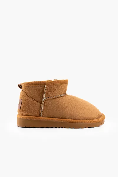 حذاء بوت صوف داخلي للأطفال البنات، لون قرفة، شبة قصير، من الجلد السويدي، لفصل الشتاء، بنعل يو جي