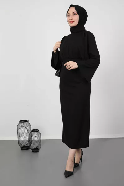 Jurk met cape op de borst zwart