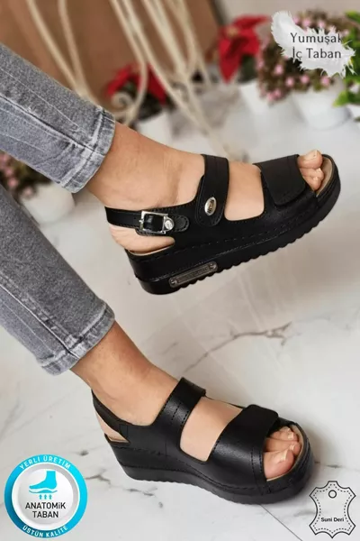 Sandales de randonnée pour femmes Arini à semelle anatomique orthopédique avec double scratch