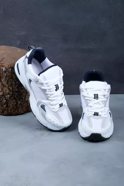 Unisex White Sports Shoes