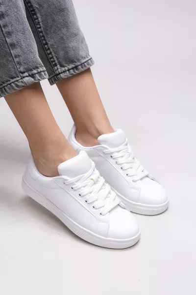 حذاء رياضي نسائي مشروني  أبيض