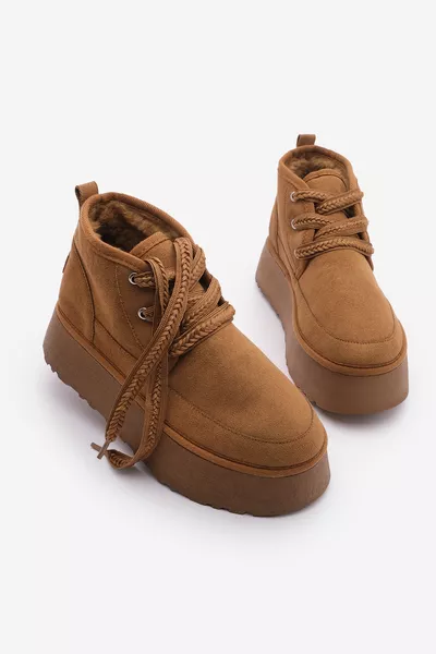 حذاء يومي نسائي ذو نعل سميك داخلي مغطى بالفرو ماريفا بلون تبن والشمواه