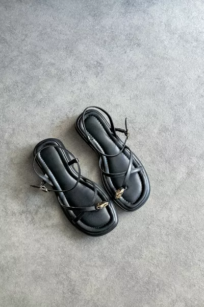 Sandali da donna Minka neri con dettagli oro