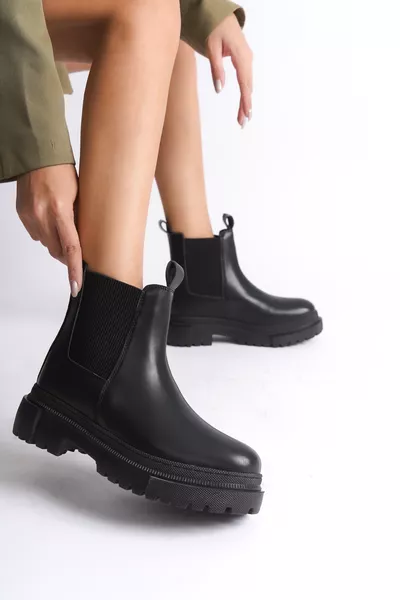 حذاء نسائي بكعب جانبي مطاطي