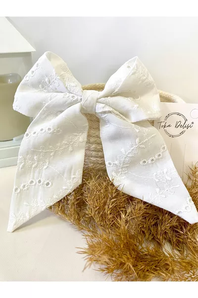 Ръчно изработена автоматична шнолка с дантела в екрю, дантелена шнолка, шнолка за къна, сватба, бал