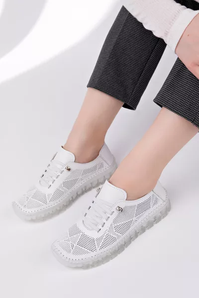 Genuine Leather White Printed Women's Casual Leather Shoes 