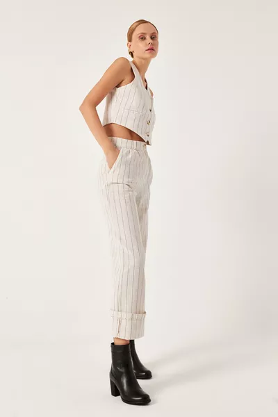 Dames / Meisjes Zwarte Floter Leren Enkellaarzen met Ritssluiting en Dikke Hak