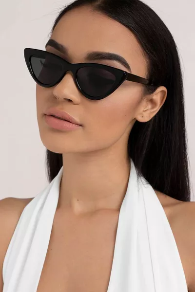 Women's Black Cat Eye Sunglasses