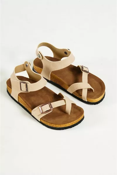 صندل براندي ون تو كريم من جلد الغزال