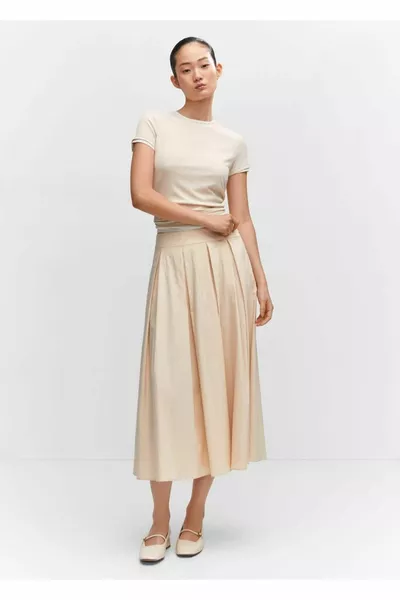 تنورة ميدي بطيات