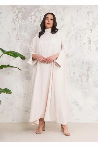 المرأة القاضي طوق والأكمام اللؤلؤ مطرزة مريحة تناسب اللباس ECRU