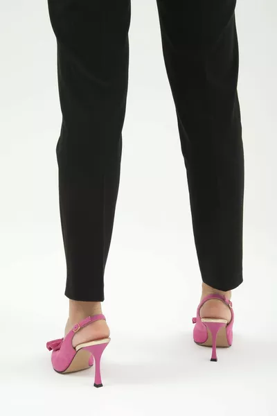 المرأة مساء اللباس أحذية 