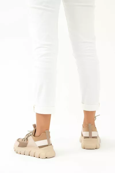 سنيكرز نباتي للسيدات   Bn Ayk /