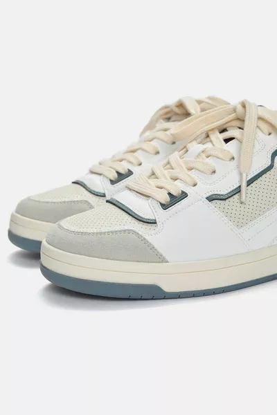 أحذية رياضية ريترو