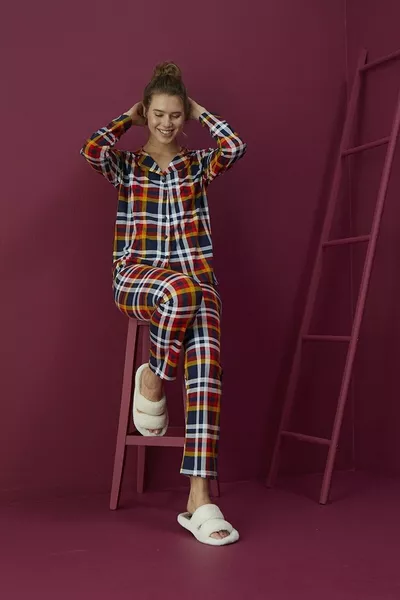 Комплект памучни пижами с копчета