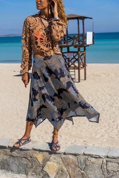 Jupe Kilos Femme à motifs asymétriques à motifs bleu marine 