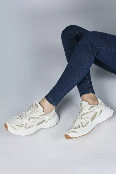  حذاء رياضي نسائي بيج