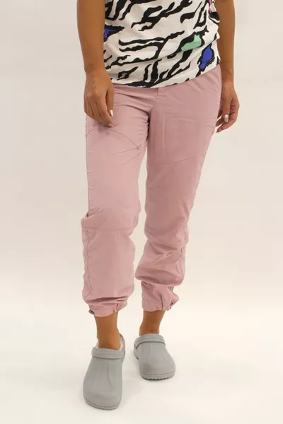 نسائي شباشب - شباشب رجالية - شباشب شتوية - فرو - مقاوم للماء - مكتب منزلي ، مستشفى ، طبيب ، ممرضة ، طباخ